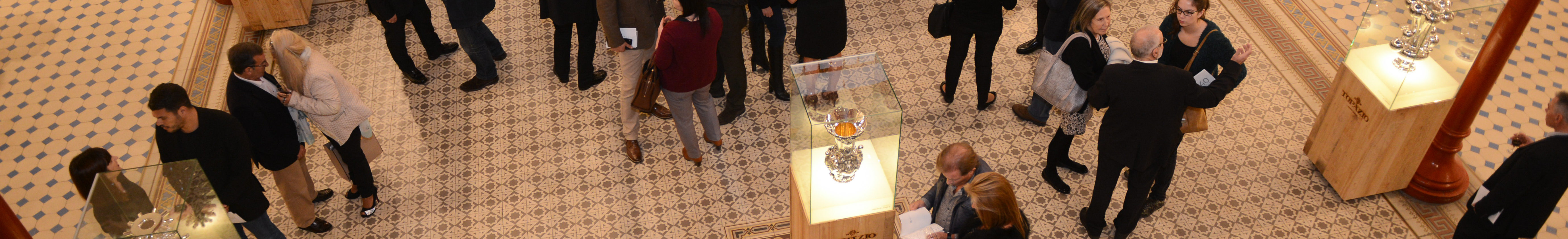 Cover Photo - Exposições